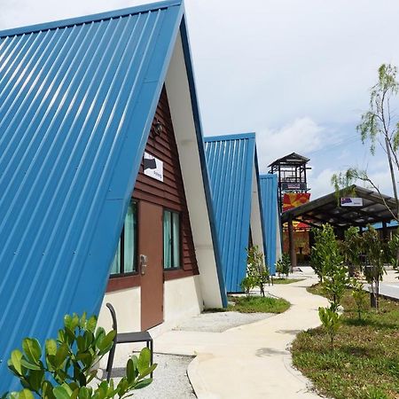 Senta Adventure Camp & Resort Minyak Beku Exterior photo